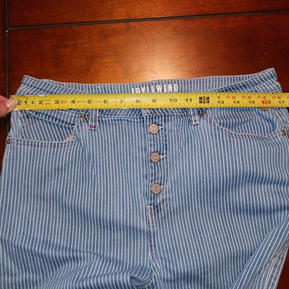 Idyllwind Women's Blue High Rise Striped Jeans - Picture 8 of 9